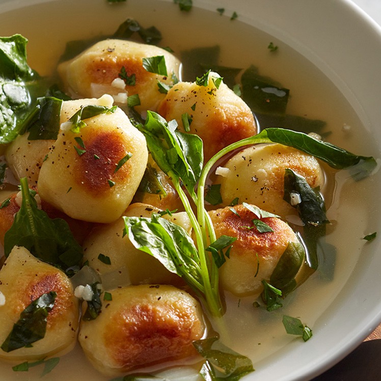 Gnocchi-and-spinach-soup