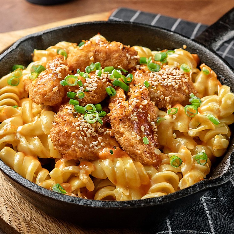 Gochujang Chicken Mac and Cheese